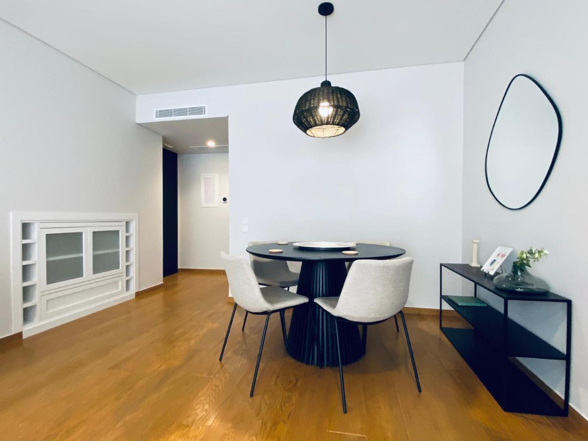 Riviera 2-bed & Pool Access #unoblu Appartement Athene